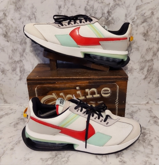 2022 Nike Air Max Pre-Sale Sneakers in Red and Mint - Picture 1 of 12